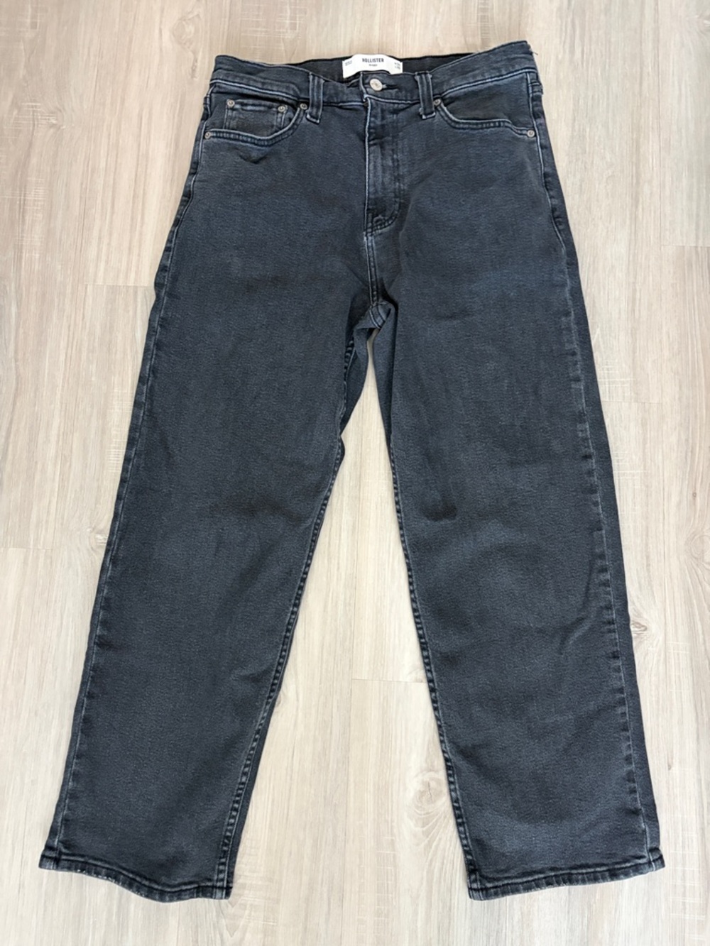 Hollister Men's Straight Jeans in Washed Black